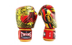 Боксерские перчатки Twins Special FBGVL3-52 Dragon red 14 oz Боксерские перчатки Twins Special FBGVL3-52 Dragon red 14 oz