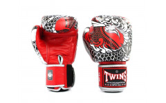 Боксерские перчатки Twins Special FBGVL3-52 Dragon red silver 14 oz Боксерские перчатки Twins Special FBGVL3-52 Dragon red silver 14 oz