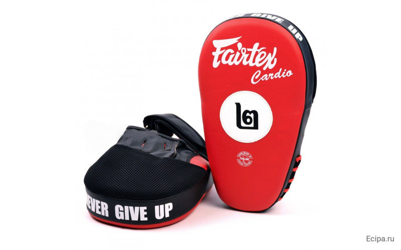 Лапы боксерские Fairtex FMV12 red