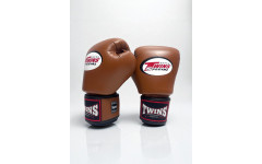 Боксерские перчатки Twins Special BGVL3 brown 10 oz